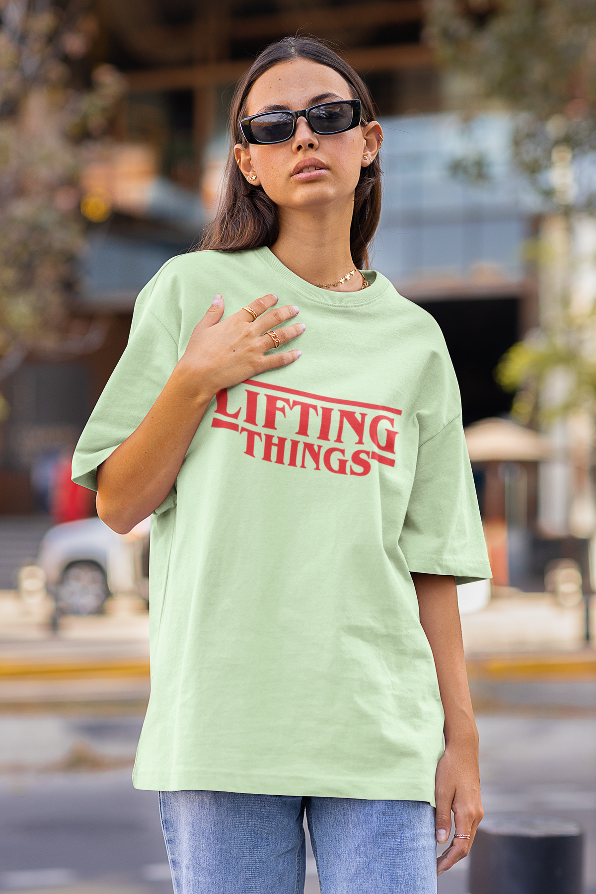LIFTING THINGS Oversized T-shirt